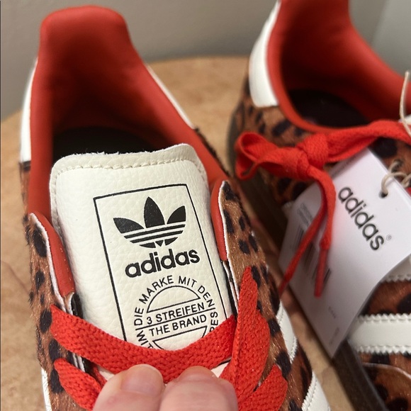 Adidas Samba Sneakers - Picture 5 of 12